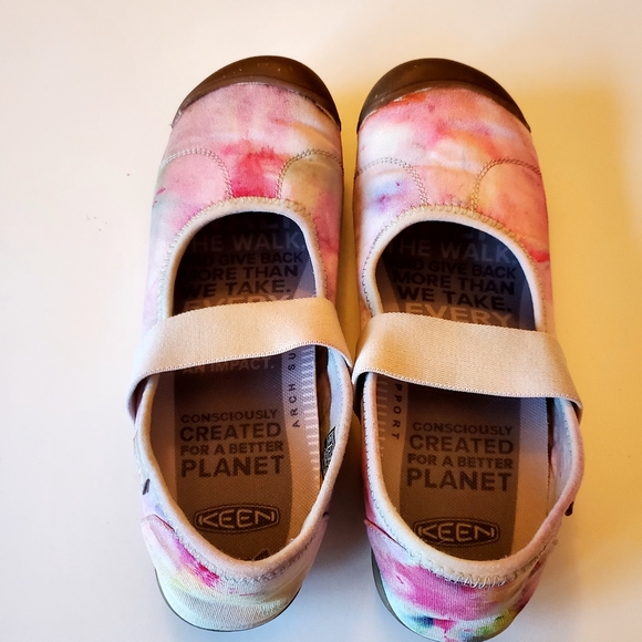 Keen Women's Pink Tie Dye Fabric Mary Jane Shoes size 38 - Picture 2 of 5
